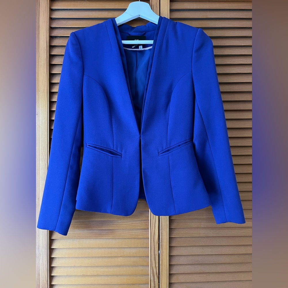 H&M Women's Vibrant Blue-Purple Suit Jacket Blazer With Pockets